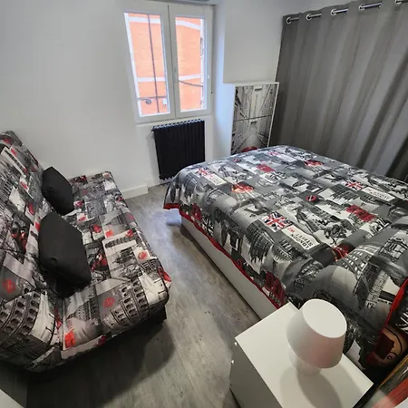 Piso Centrico, Cerca De Hospitales Y Centro. * León