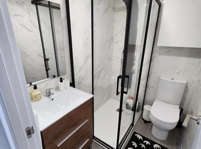 Piso Centrico, Cerca De Hospitales Y Centro. León