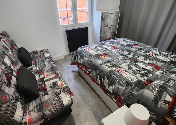 Piso Centrico, Cerca De Hospitales Y Centro. * León